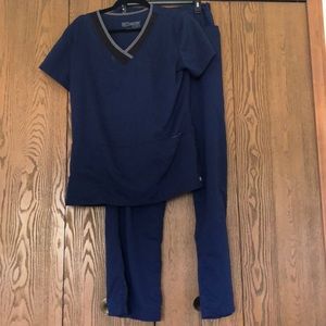 greys anatomy scrub top/bottom